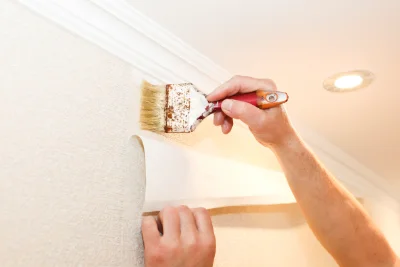 Pose de papier peint à Gimat — revêtements muraux et toiles de verre